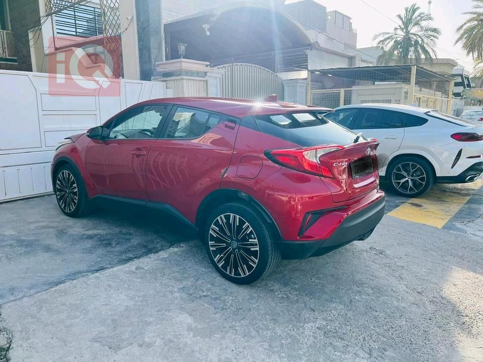 تويوتا سي اتش ار